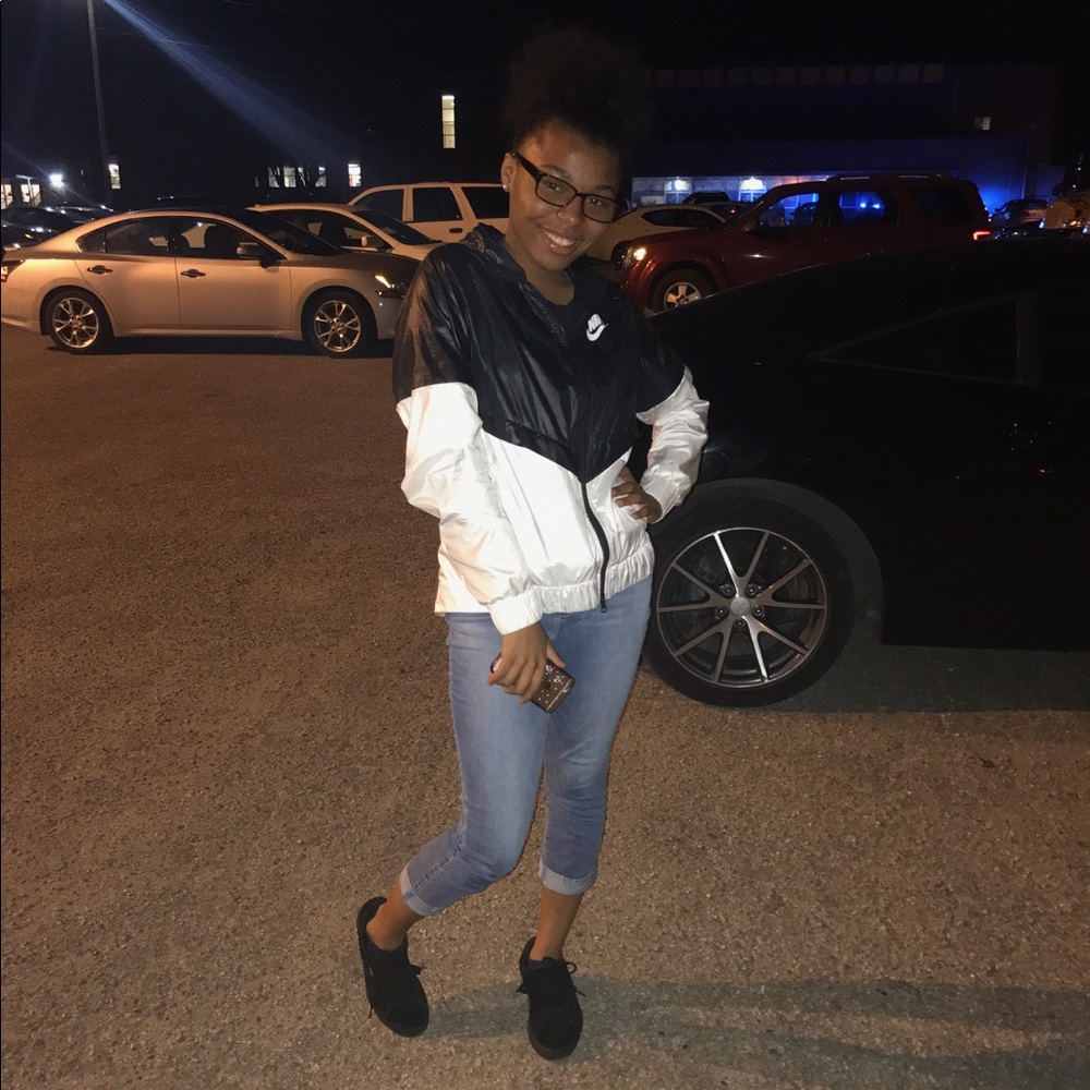 Meet your Posher, Shay